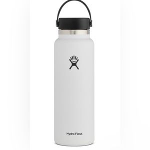 NWT HydroFlask white 40oz bottle